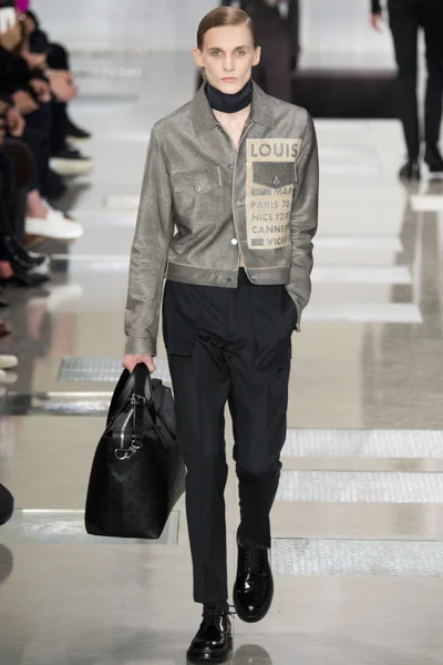 Look 8